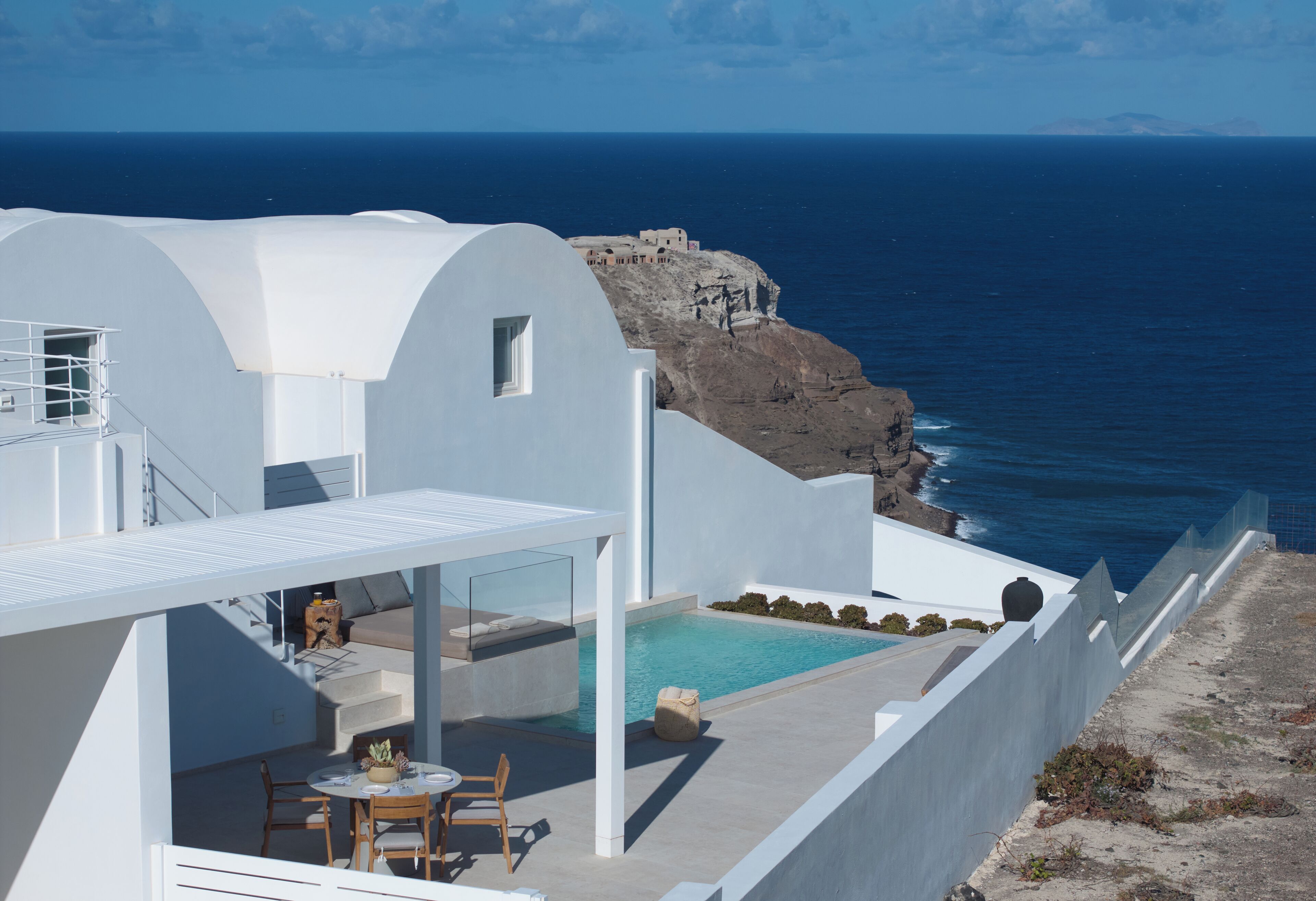 Elegant Suite with Private Infinity Pool & Heated Outdoor Jetted Tub - Caldera View | テラス / パティオ