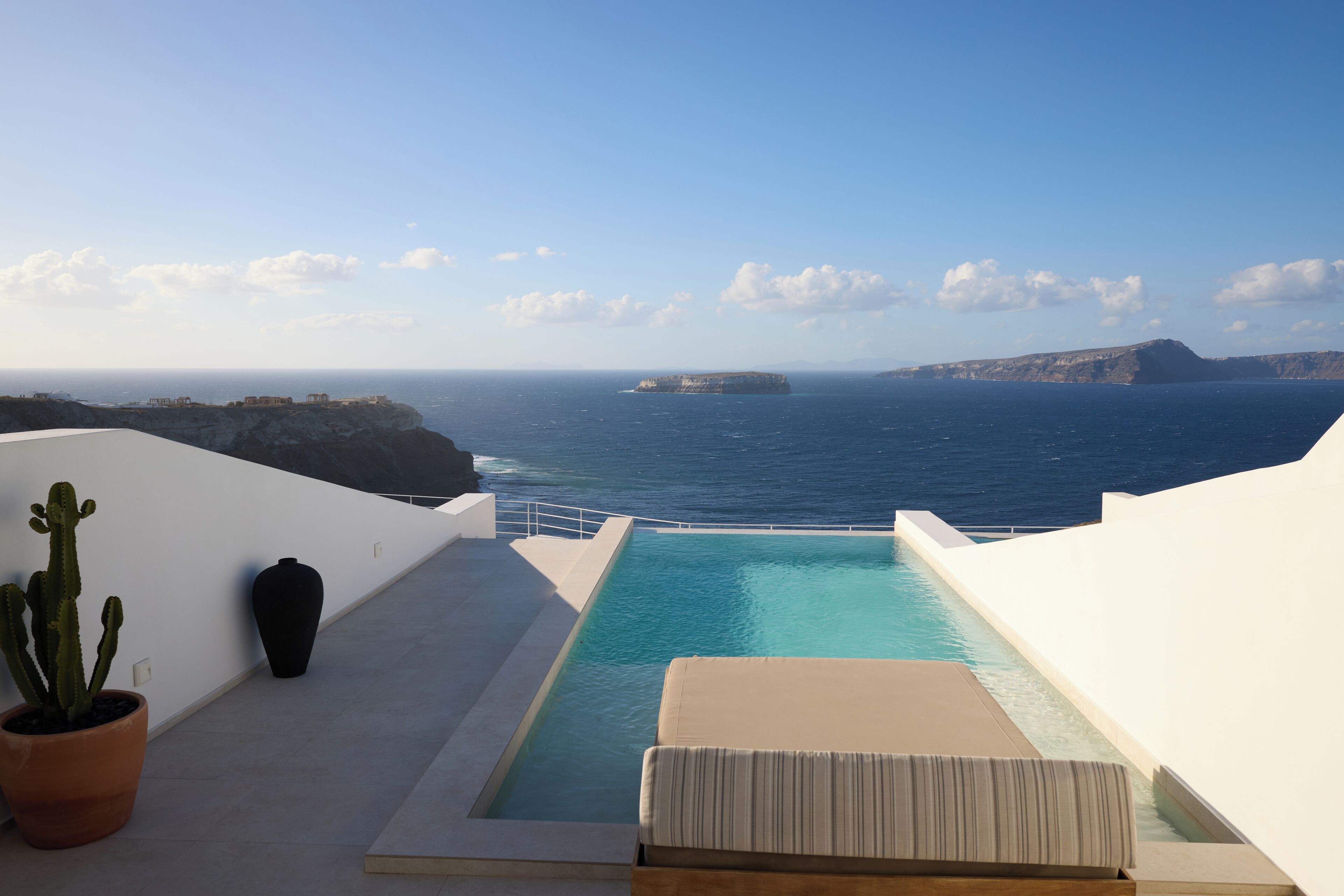 Signature Cliffside Suite with Private Infinity Pool & Outdoor Heated Jetted Tub -Caldera View | Terrasse/Patio