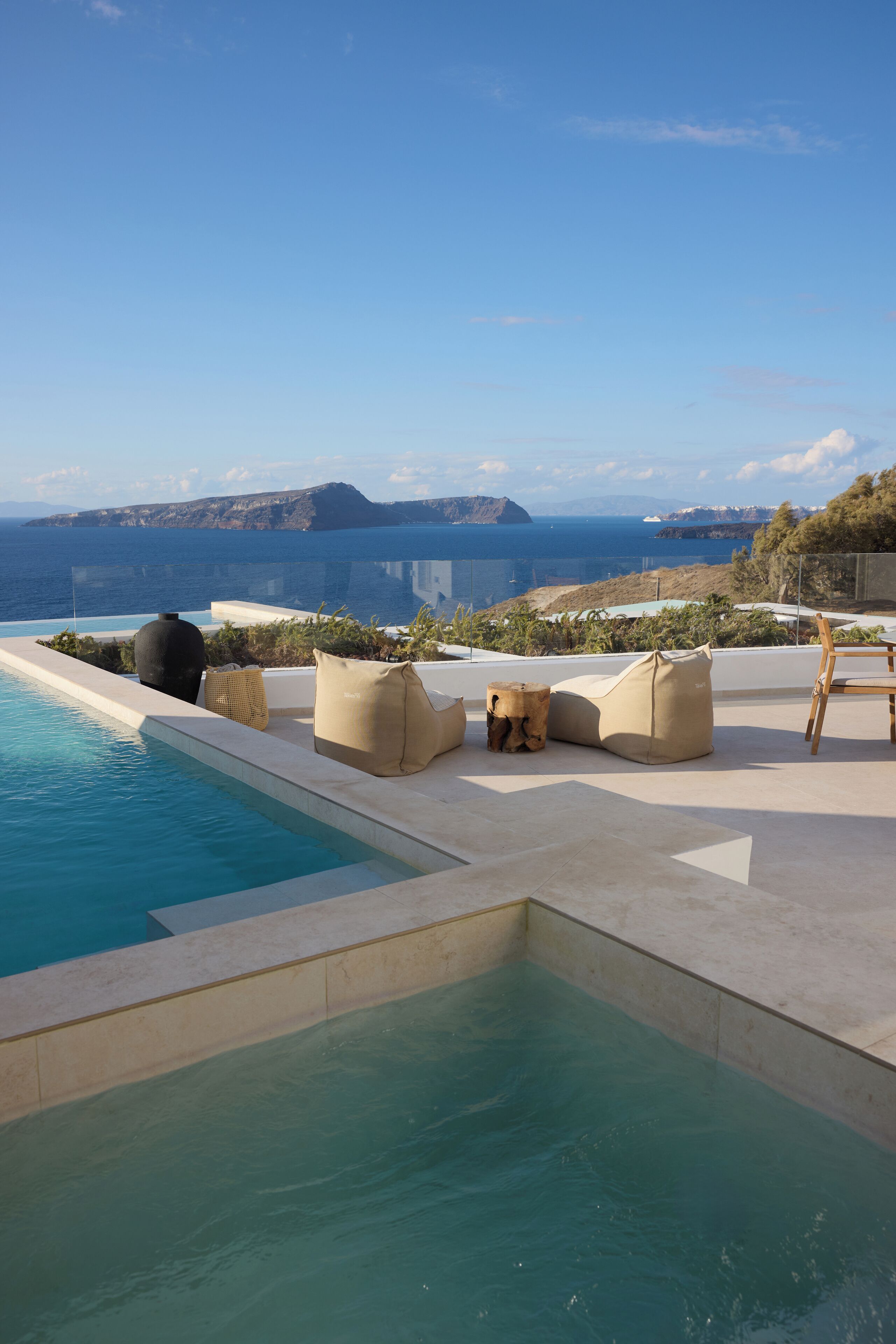 Prestige Suite with Private Infinity Pool & Heated Outdoor Jetted Tub - Caldera View | テラス / パティオ