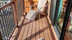 Property grounds - Village sunset ski in/ ski out condo on Cranmore Mountain  (Conway)