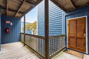 Terrace/patio - Epic Topsail Oceanfront - New Balcony (North Topsail Beach)