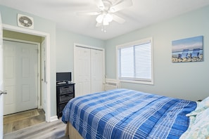1 chambre, fer et planche Ă repasser, Wi-Fi gratuit, draps fournis