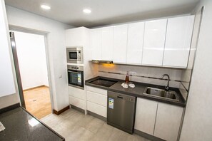 Fridge, microwave, oven, dishwasher