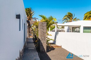 Property grounds - 229 - Villa Lanson (LH229) (Playa Blanca)