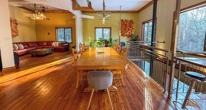 Unique, vast and beautiful architectural home with breathtaking view!