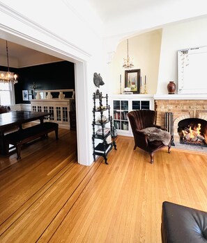 Interior - Beautifully decorated 3-bedroom home with backyard in the heart of Noe Valley! (San Francisco)