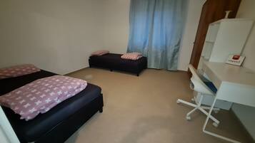 2 Schlafzimmer, Bügeleisen/Bügelbrett, WLAN, Bettwäsche