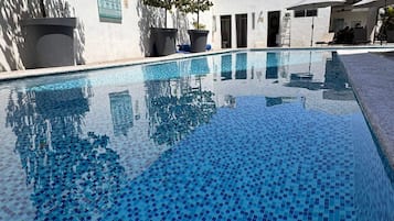 Utomhuspool