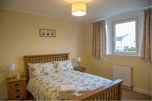 3 bedrooms, iron/ironing board, travel cot, free WiFi