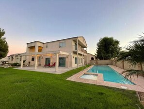 Pool - Most unique on Bullhead

 (Mission Viejo)