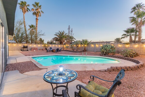 Pool - Beautiful pool home near the strip (Las Vegas)