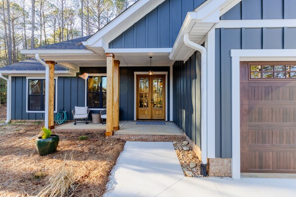 المنشأة من الخارج