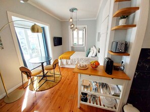 1 makuuhuone, silitysrauta/-lauta, Wi-Fi, vuodevaatteet