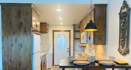 Grand Lake's Newest Two Bedroom Two Bathroom Cottage Plus Full Hookup RV Spot