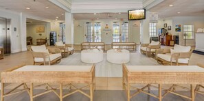 Lobby - Bahama Bay 3BR biggest condo on third floor (Davenport)