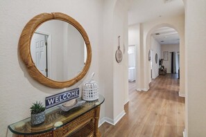 Interior - Bahama Bay 3BR biggest condo on third floor (Davenport)