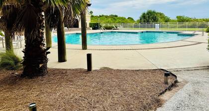 Golf Cart Included Ocean Front Penthouse Suite 3 BR 3BTH Condo with Pool