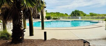 Golf Cart Included Ocean Front Penthouse Suite 3 BR 3BTH Condo with Pool