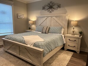 4 bedrooms, iron/ironing board, free WiFi, bed sheets