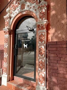 Don Charlie Building