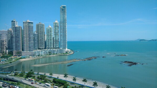 Beach - Ocean/Skyline Views, Fully and beautifully furnished apartment, Ave Balboa (Panamá)