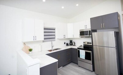 Comfortable home near airport