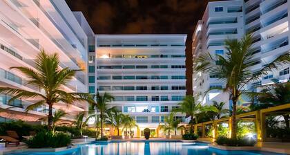 Modern Penthouse · 2BR · Morros Epic Beachfront