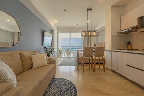 TV - Seaview brand new apartment suite (Cartagena de Indias)