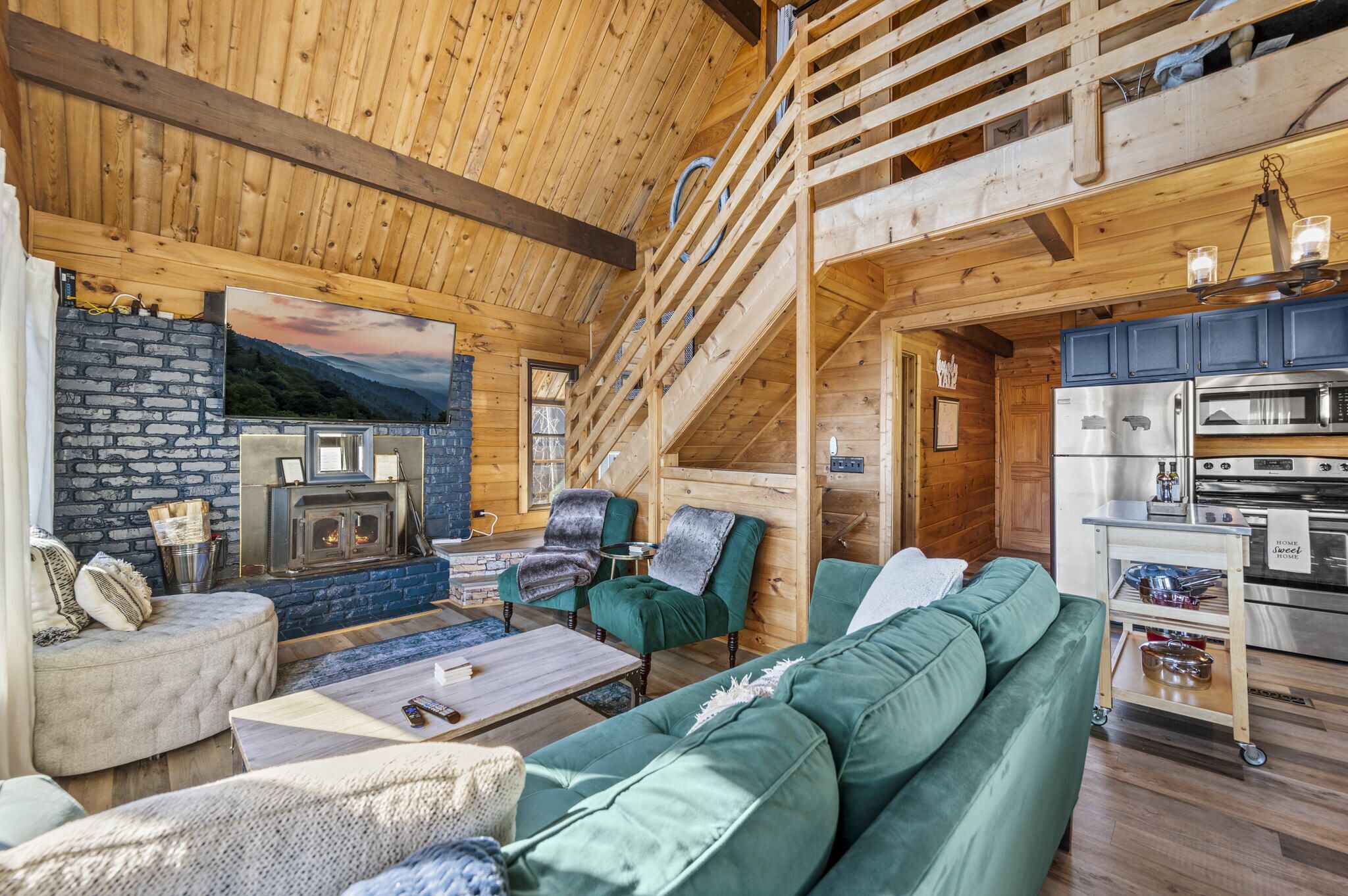 智能电视、壁炉、电子游戏、乒乓球