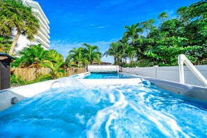 屋外プール、温水プール