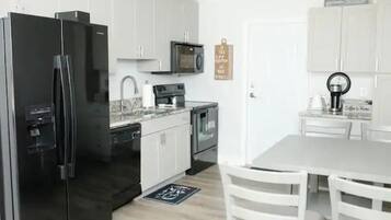 Microwave, dishwasher