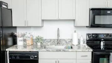 Microwave, dishwasher