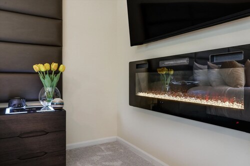 FamilyNest/King Bd/GameRoom