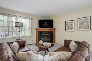 Smart-TV, peis og bordtennis