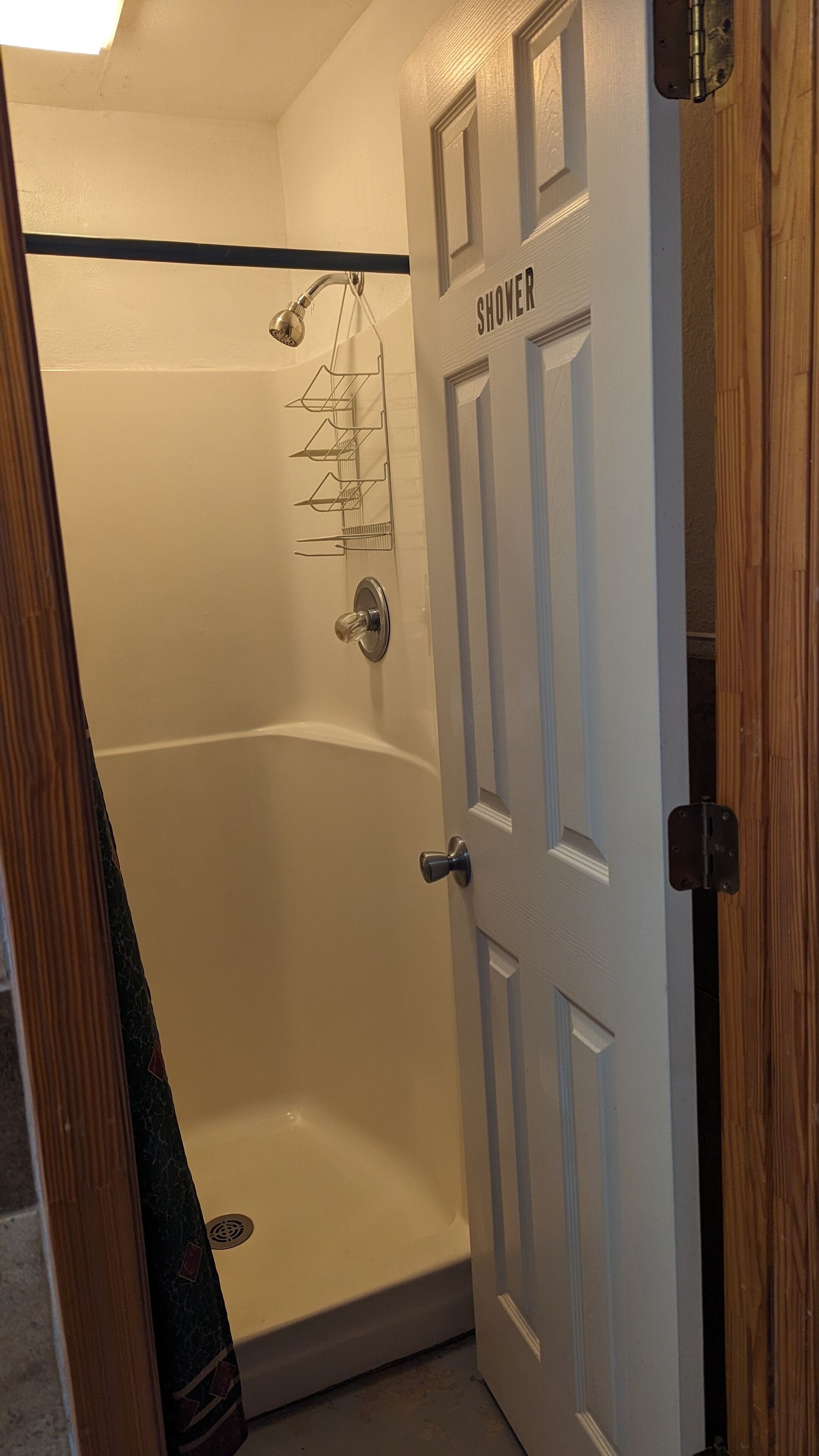 Dusche, Handtücher, Seife, Toilettenpapier