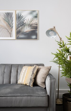 อีโคโนมีอพาร์ทเมนท์ | 4 ห้องนอน, ผ้าม่านกันแสง, เตารีด/โต๊ะรีดผ้า, Wi-Fi ฟรี