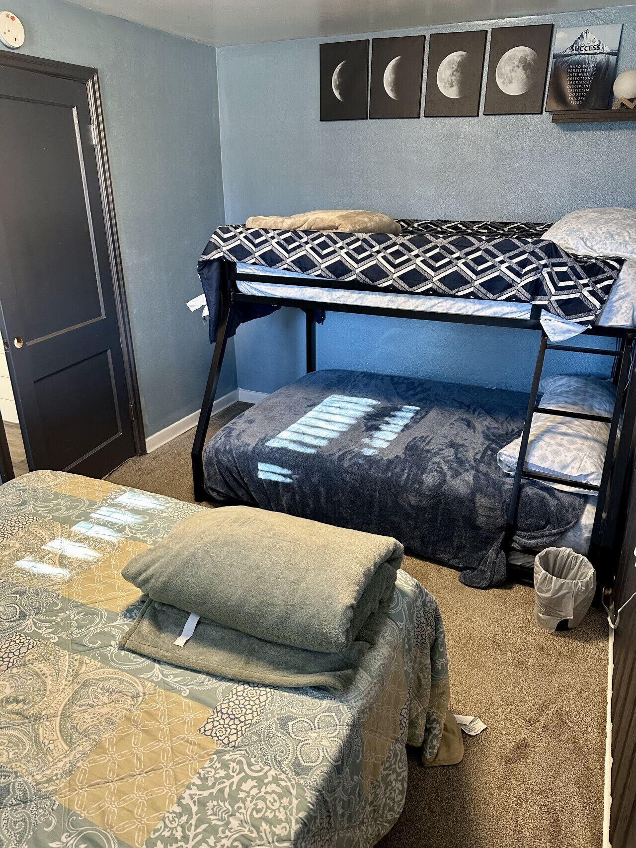 1 soverom, skrivebord, wi-fi og sengetøy