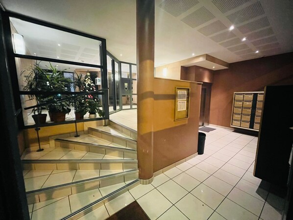 Interior - Magnifique 3 Pièces Derniers Étage Avec Terrasse Proche Metro 12 Train (Saint-Denis)