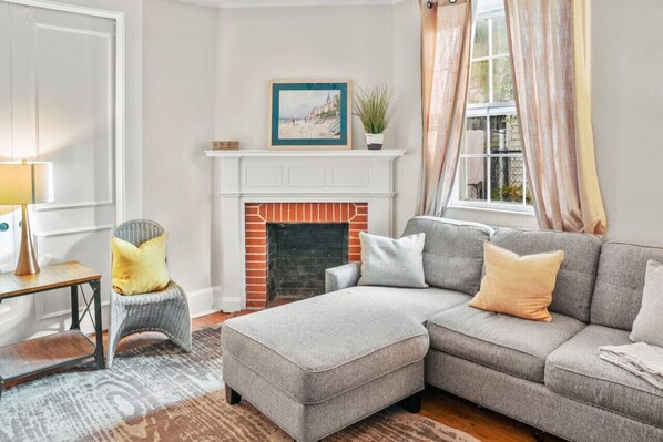 TV - Simplicity on Sims | 3BR 1BA | Downtown (Columbia)