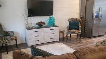 Smart TV, DVD player