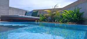 3 outdoor pools, sun loungers