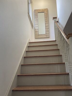 Interior - Remodeled Unit #2, 7 min to Great Barrington, 12 min to Ski Resorts & Trails (Sheffield)