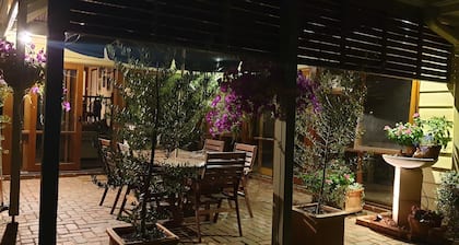 Quality B & B close to Blackburn Lake in Melbourne's Eastern Suburbs
