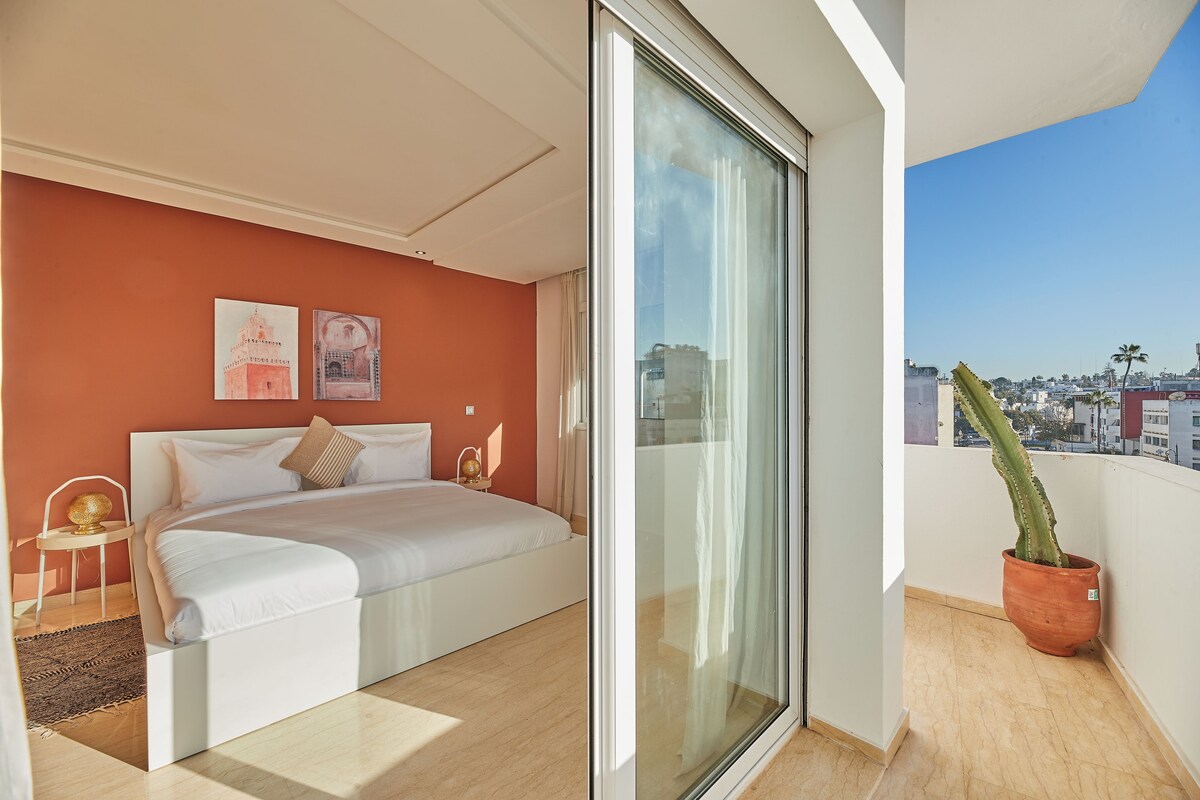 Apartment with Balcony