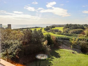 Property grounds - SEAFIELD, pet friendly, with open fire in Ballymoney, County Wexford (Ballymoney)