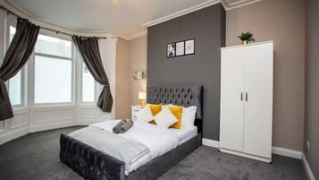 2 bedrooms, iron/ironing board, free WiFi, bed sheets