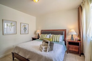 Comfort-Haus, 4 Schlafzimmer, Nichtraucher, Gartenblick | 4 Schlafzimmer, hochwertige Bettwaren, individuell dekoriert