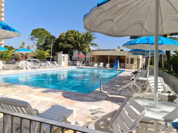 Pool - Sala e Quarto na Barra da Tijuca Próximo à Praia (Barra da Tijuca Rio de Janeiro)