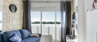 Apartment 'Ventana Loft' with Sea View and Wi-Fi