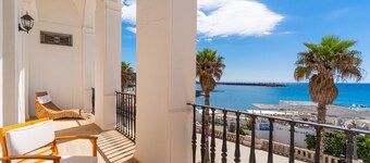 Villa 'Ramirez' with Sea View, Shared Garden